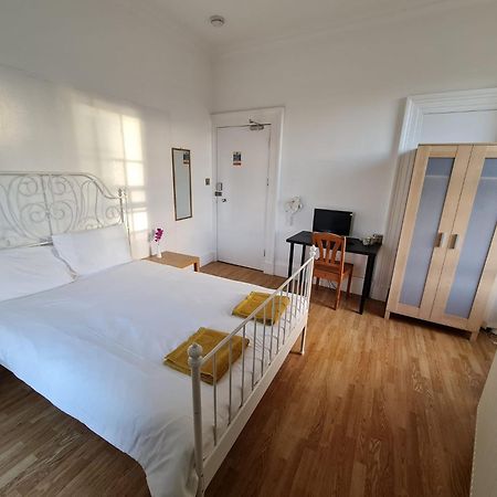 Edinburgh Travel Guest House מראה חיצוני תמונה