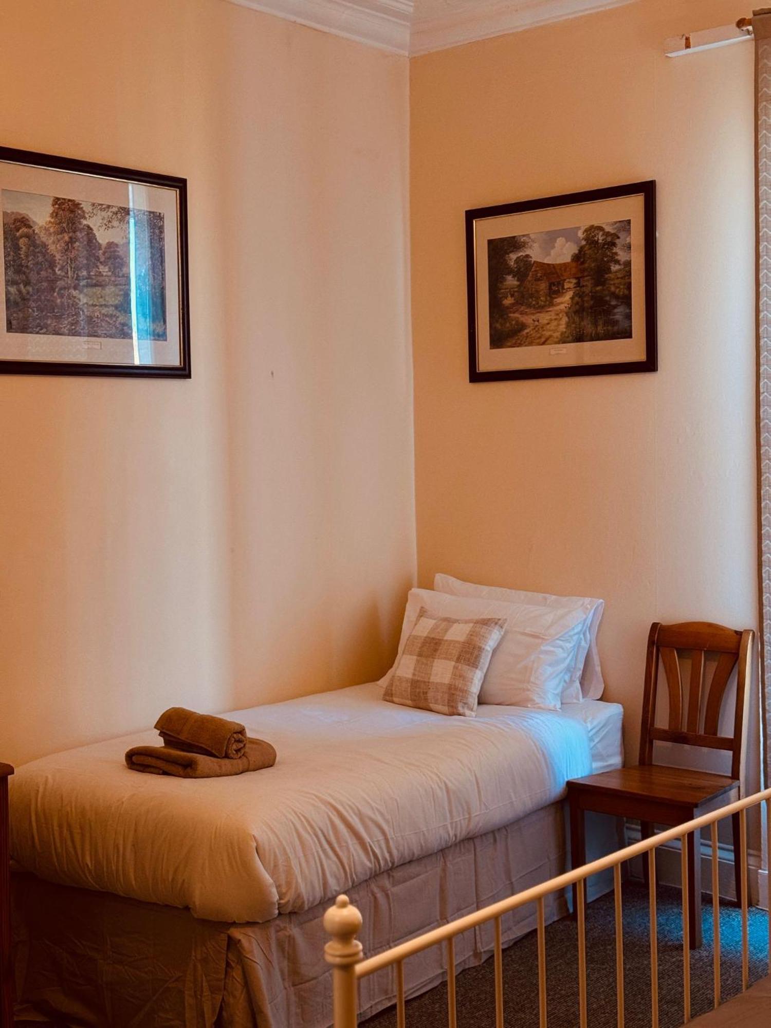 Edinburgh Travel Guest House מראה חיצוני תמונה