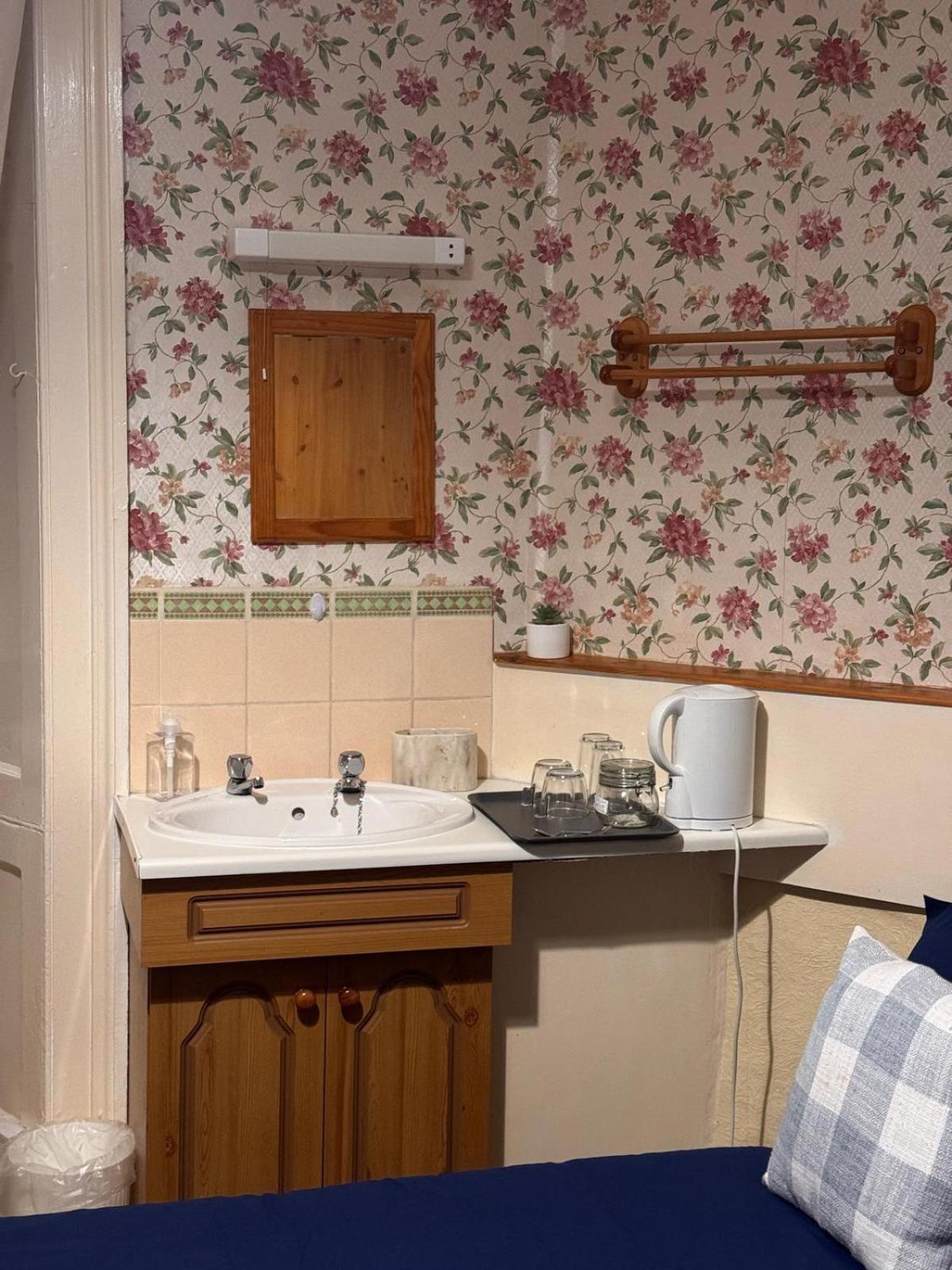 Edinburgh Travel Guest House מראה חיצוני תמונה