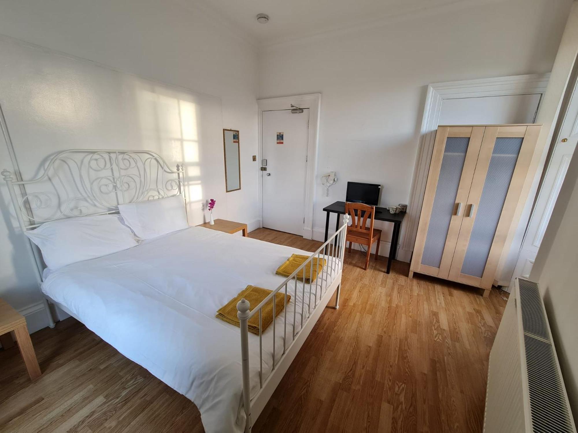 Edinburgh Travel Guest House מראה חיצוני תמונה