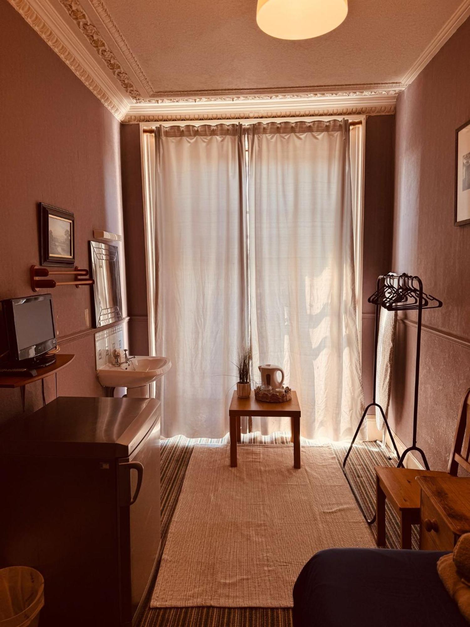 Edinburgh Travel Guest House מראה חיצוני תמונה